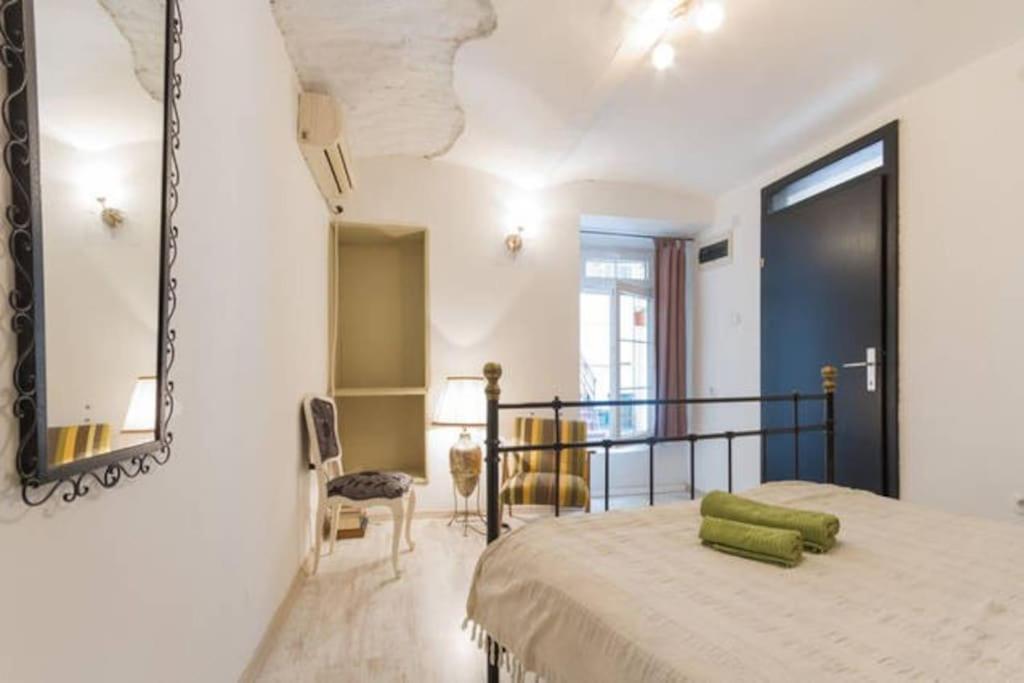 Ferienwohnung Hidden Gem On Prime Location Belgrad Exterior foto
